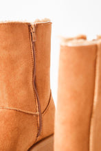 Load image into Gallery viewer, SD07043 ZAK Γυναικείες Μπότες Γούνινες